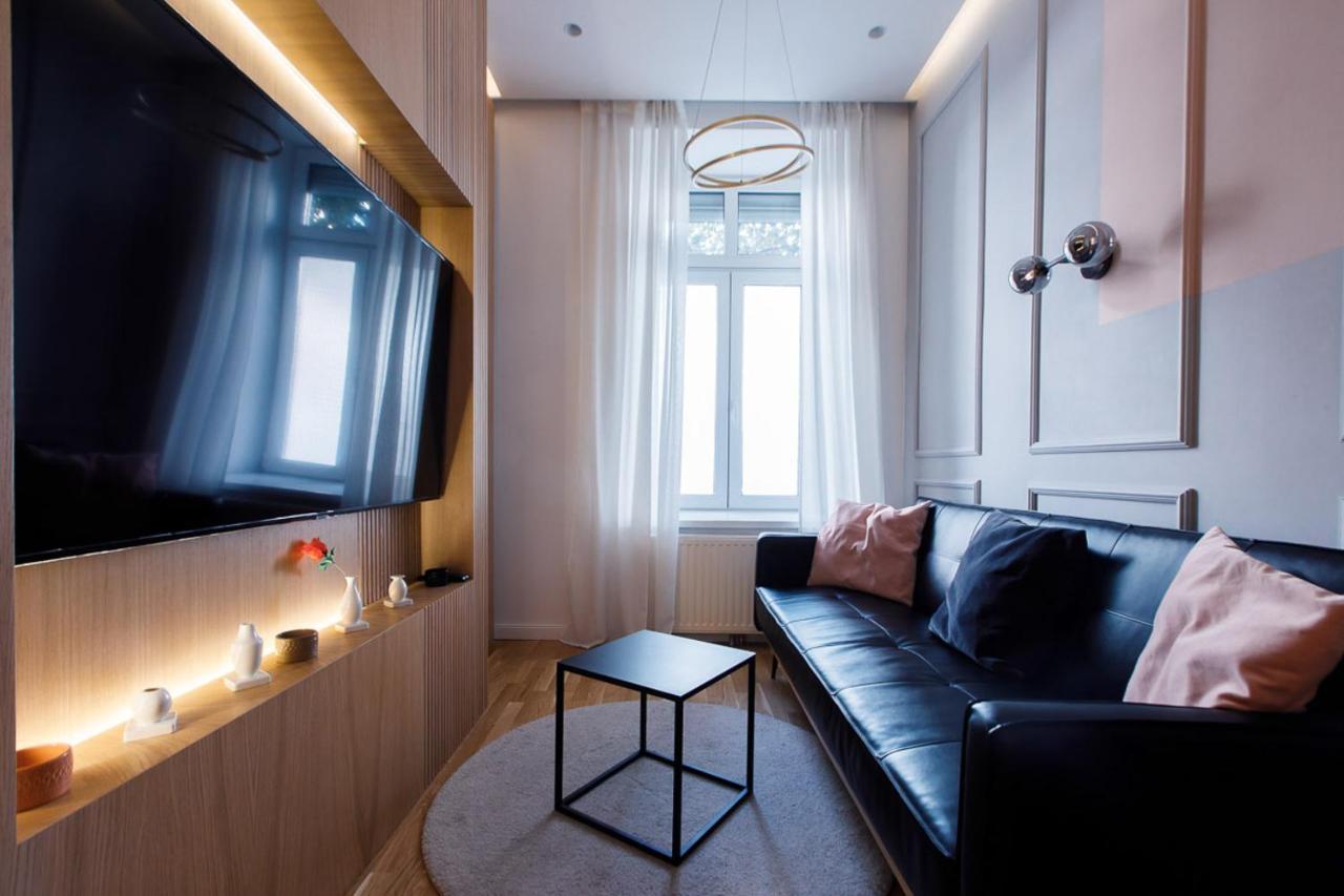 Zeus Design Wasserwelt Apartament Wiedeń